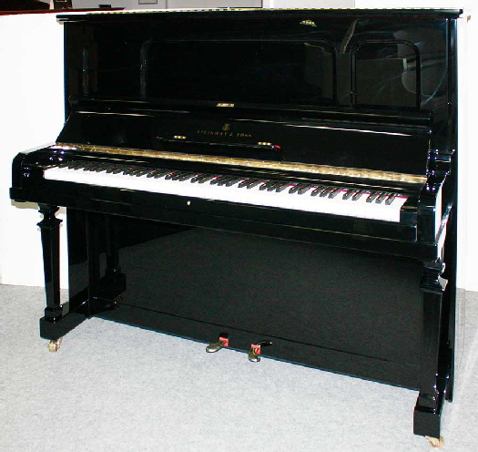 Klavier-Steinway-K-132-schwarz-251785-1-a