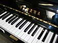 Klavier-Yamaha-U1-schwarz-4364002-3-b